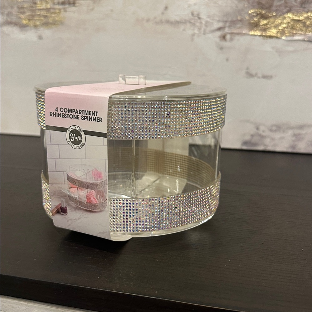Yafa 4 Compartment Rhinestone Spinner Organizer
